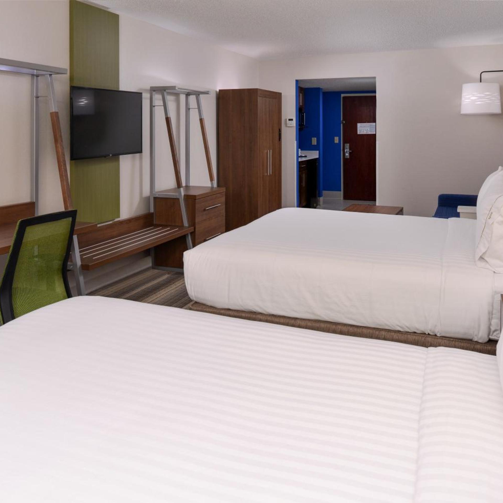 holiday inn express and suites raleigh ne medical