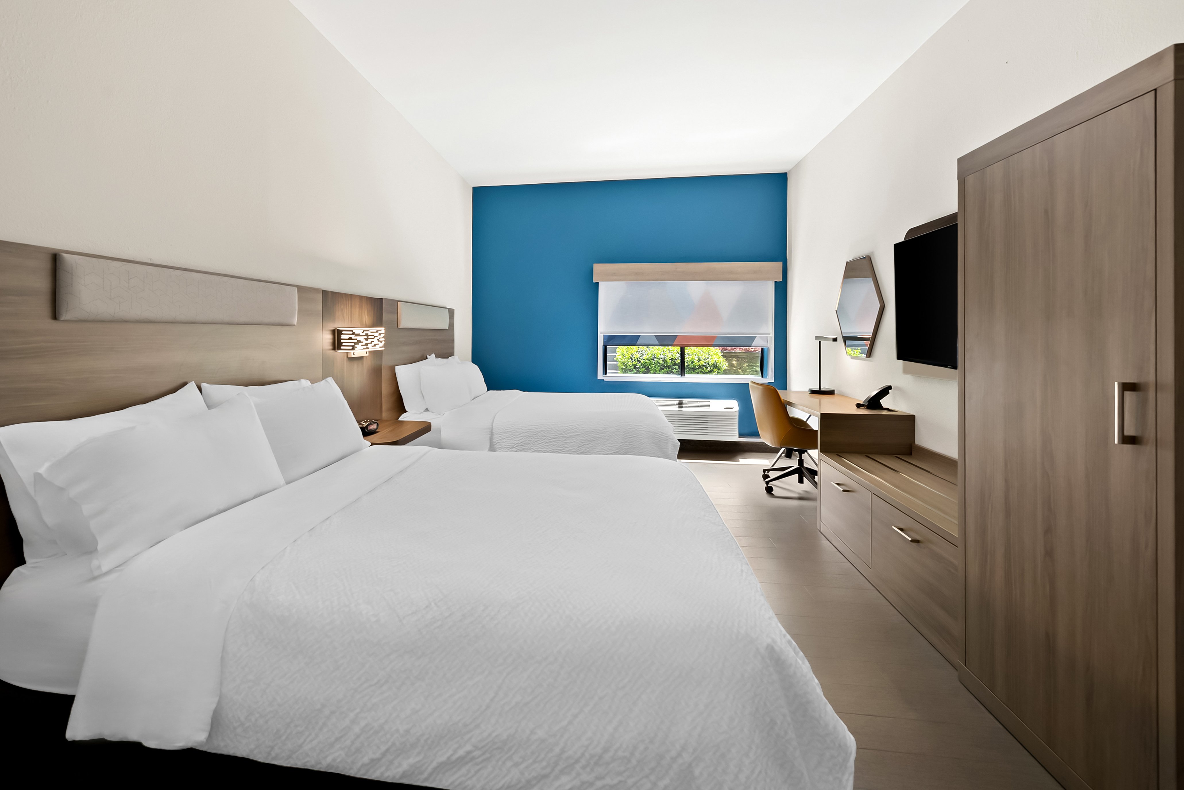 holiday inn express and suites raleigh ne medical