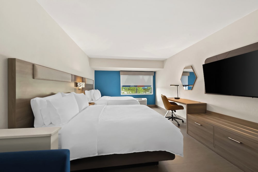 holiday inn express and suites raleigh ne medical