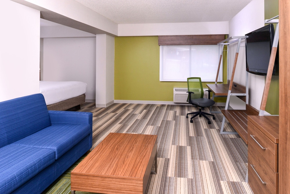 holiday inn express and suites raleigh ne medical