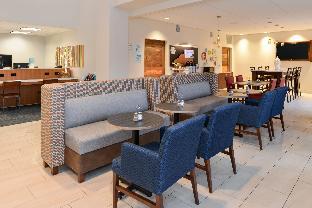 holiday inn express and suites raleigh ne medical