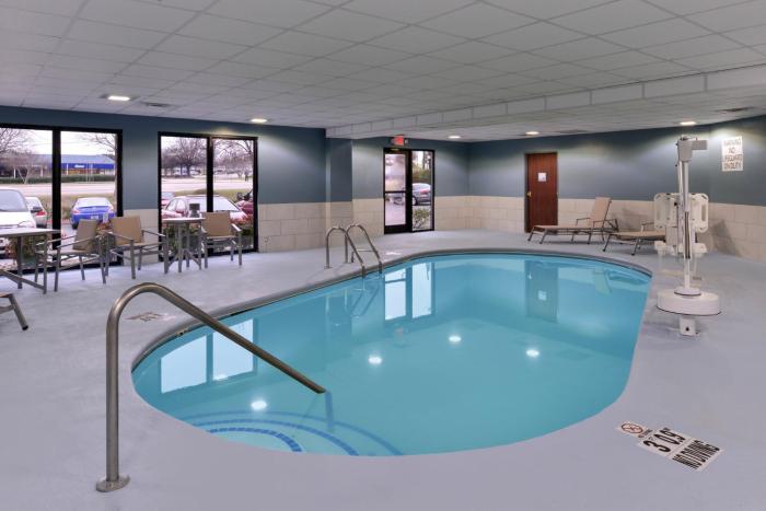 holiday inn express and suites raleigh ne medical
