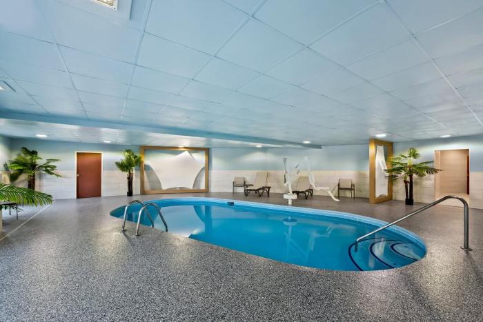 holiday inn express and suites raleigh ne medical