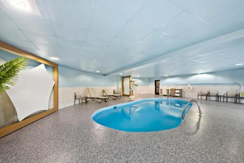 holiday inn express and suites raleigh ne medical
