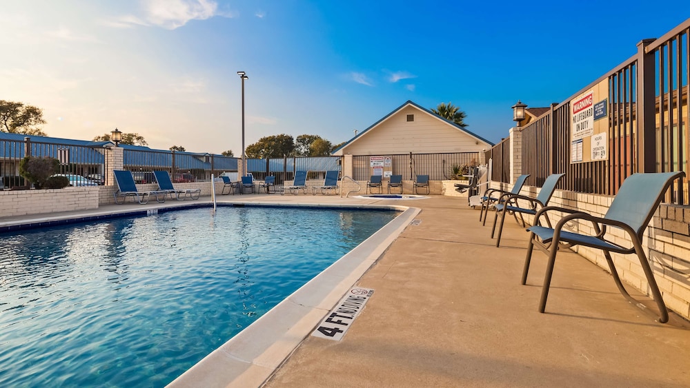 best western regency inn and suites
