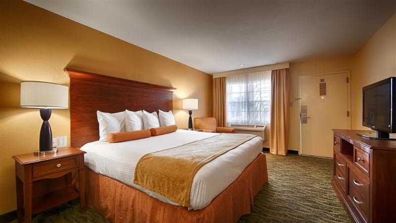 texas inn north brownsville