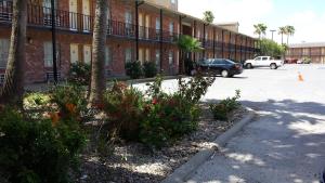 texas inn north brownsville