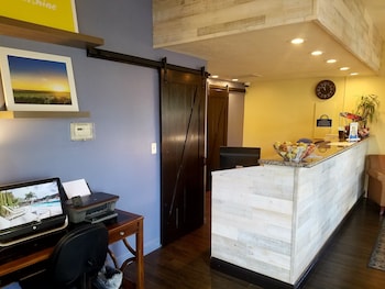 Days Inn & Suites By Wyndham Lodi,Near Lodi Chamber Of Commerce,3 star