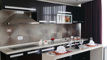 grand eliana hotel conference and spa