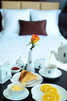 grand eliana hotel conference and spa