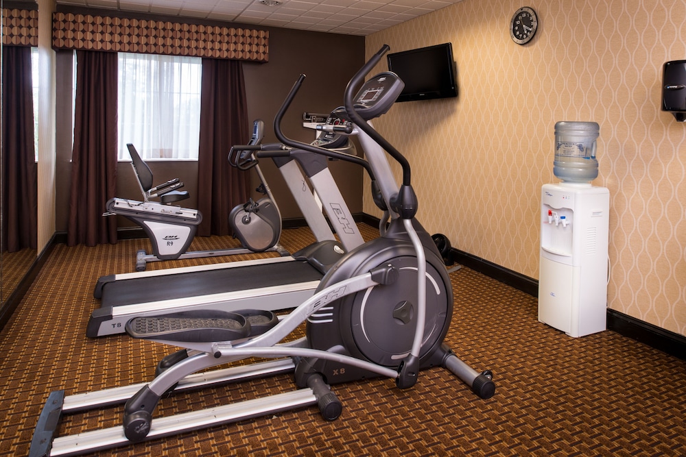 holiday inn express and suites bucyrus by ihg