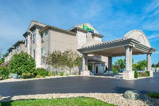 holiday inn express and suites bucyrus by ihg