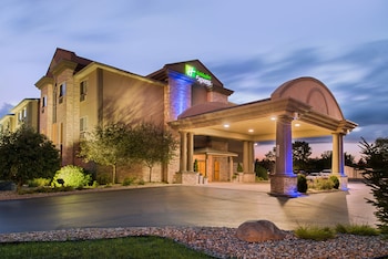 Holiday Inn Express & Suites Bucyrus By Ihg,Crawford>>Bucyrus,3 star