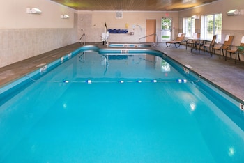 Holiday Inn Express & Suites Bucyrus By Ihg,Crawford>>Bucyrus,3 star