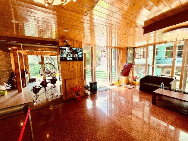 vista resort centrally heated and air cooled
