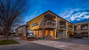 best western university lodge
