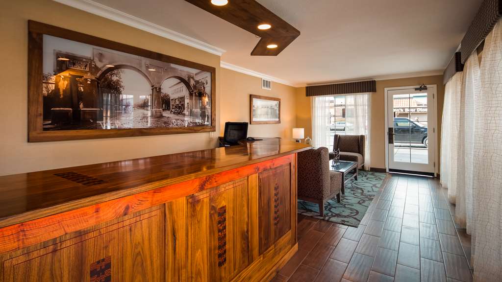 best western university lodge