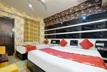 hotel airport paradise