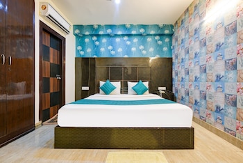 hotel airport paradise