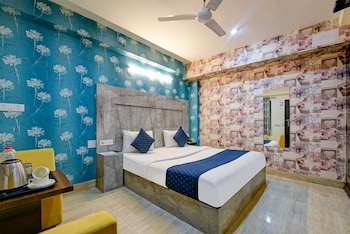 hotel airport paradise