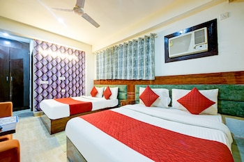 hotel airport paradise