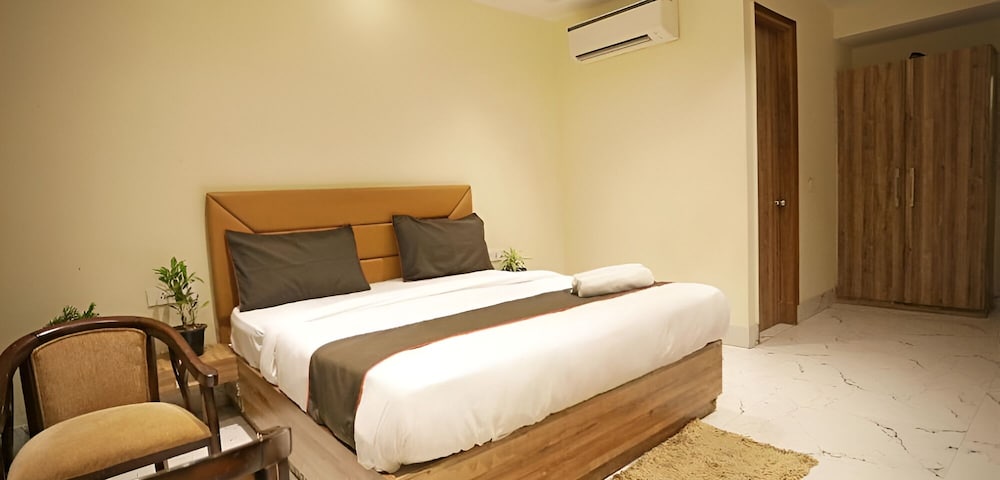 hotel goodluck