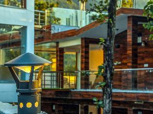 the first view resort lansdowne