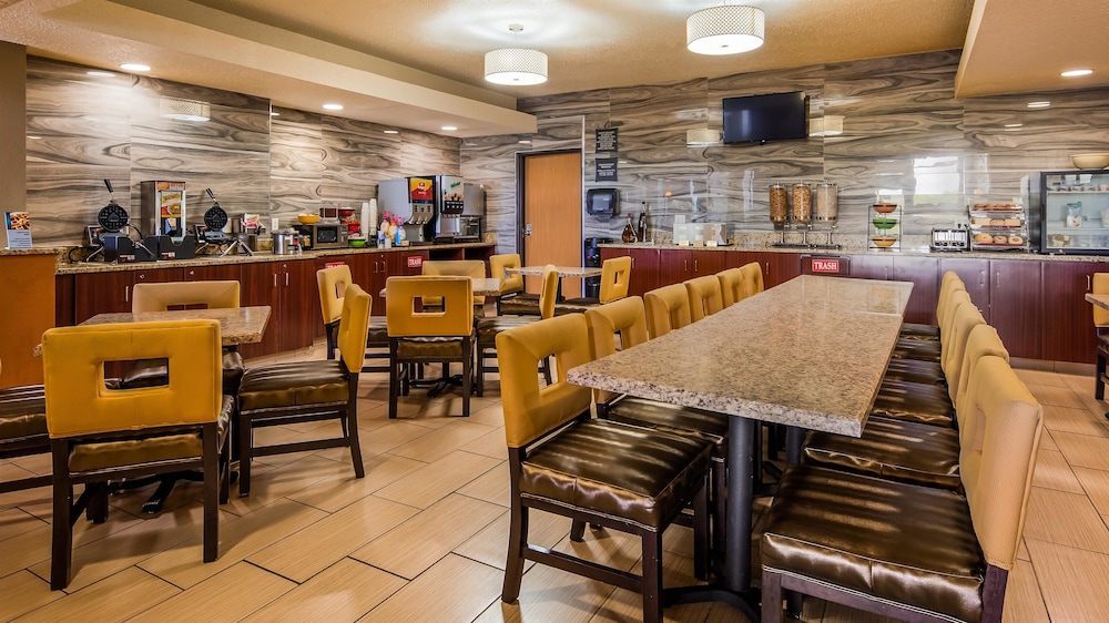 best western waukesha grand