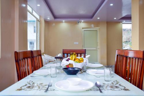 crested view kufri
