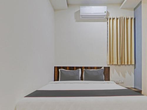 collection o 93145 dhruvas residency