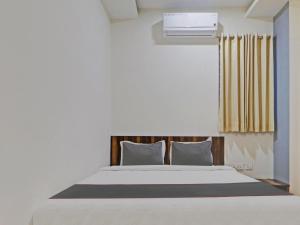 collection o 93145 dhruvas residency