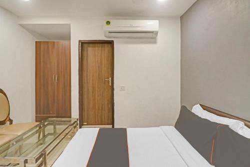 collection o 700348 dayz inn deluxe