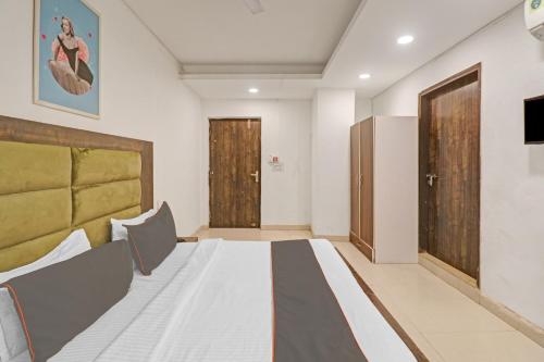 collection o 700348 dayz inn deluxe