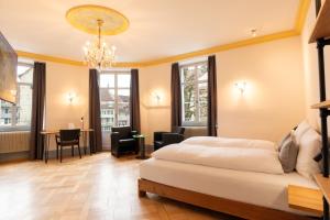 hotel le lion self check in