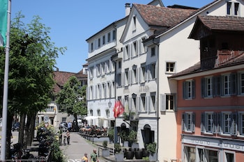 hotel le lion self check in