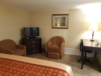 Rodeway Inn,Near Weedsport Speedway,2 star