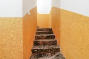 santa maria near indiranagar metro station