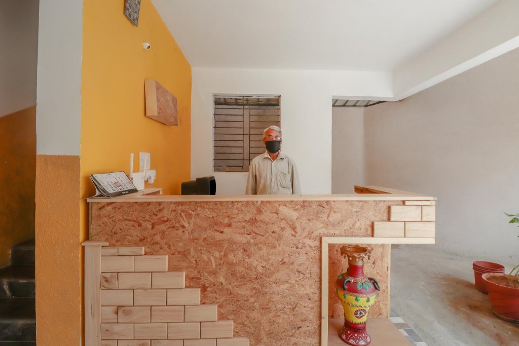 santa maria near indiranagar metro station