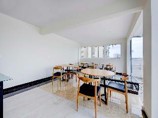 collection o royal elevar