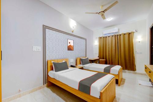 collection o royal elevar