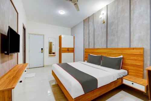 collection o royal elevar