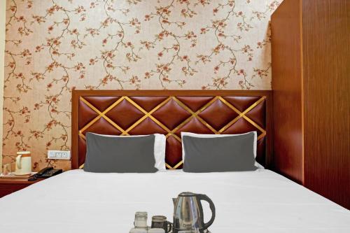 collection o 700794 hotel blue diamond