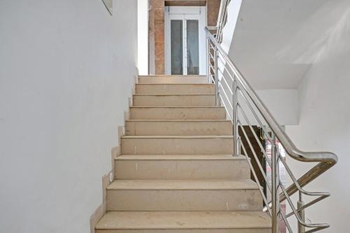 collection o 700794 hotel blue diamond