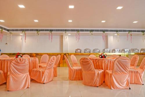 collection o 700794 hotel blue diamond