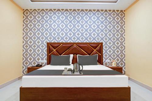 collection o 700794 hotel blue diamond