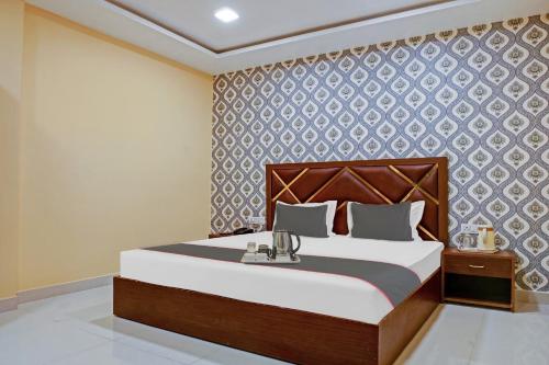 collection o 700794 hotel blue diamond