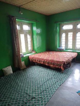 Pop Home 92242 Owais Homestay,India>>Jammu,3 star