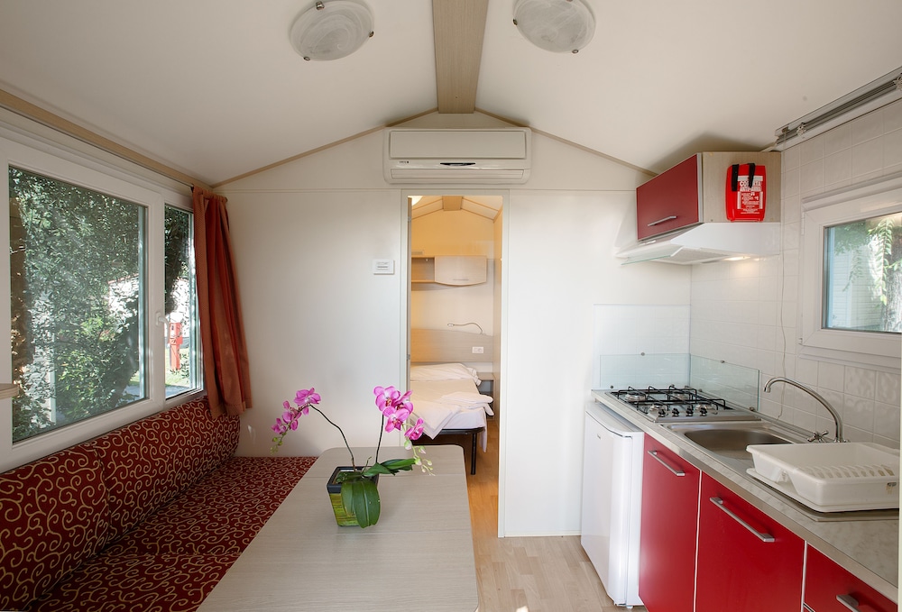 la rocca camping village