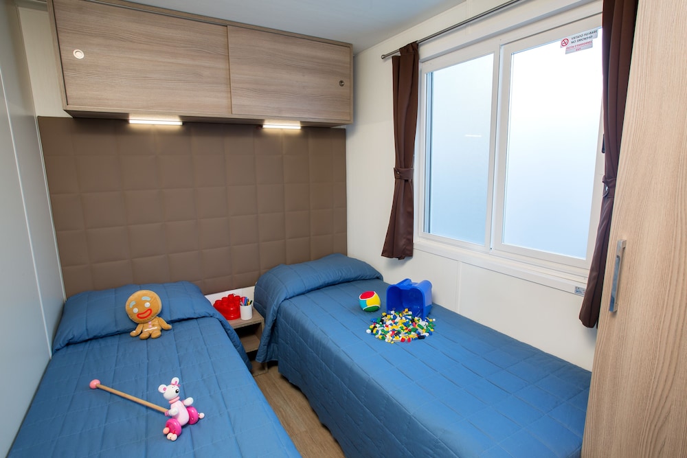 la rocca camping village