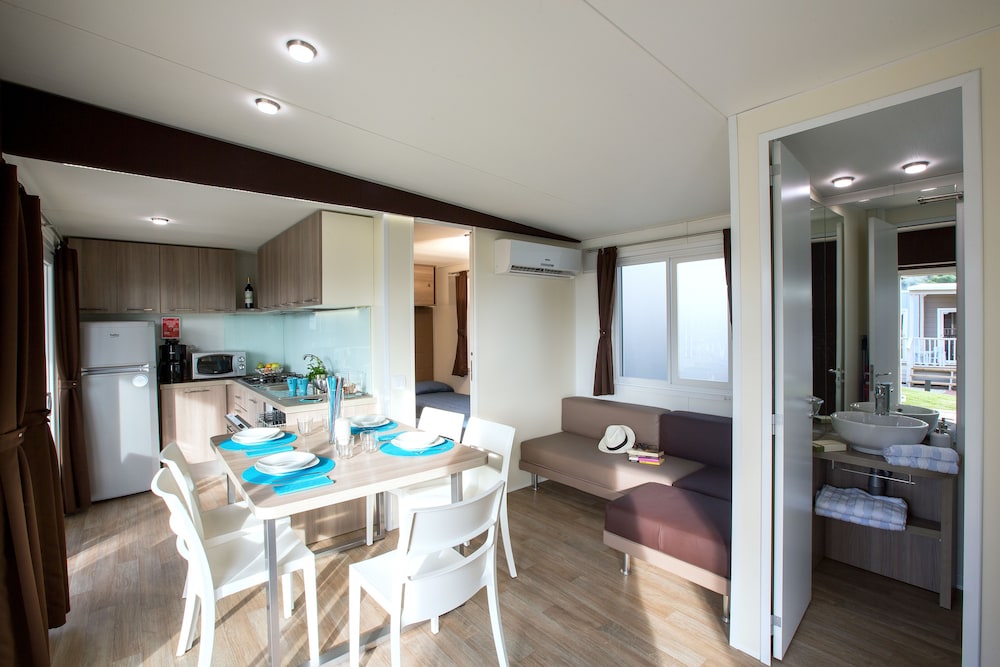 la rocca camping village